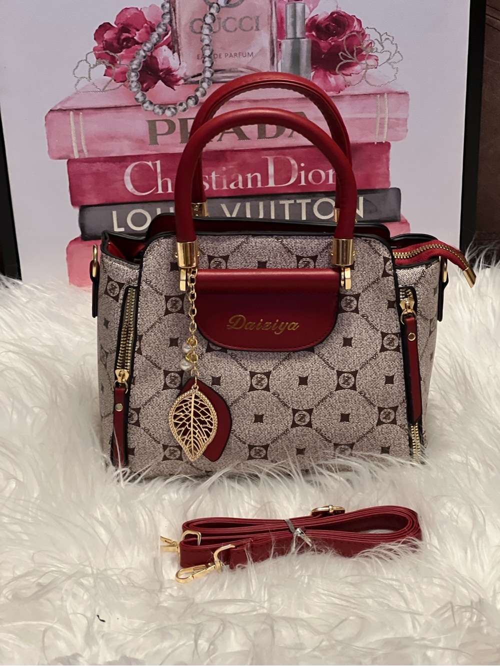 NWOT Red Patterned Top-Handle Satchel crossbody bag - Picture 7 of 12